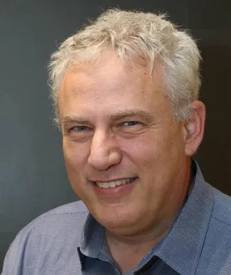 תמונה עבור פרופ צבי פרידלנדר ברדיו קול ברמה על דוח העישון